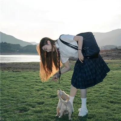 沙漠中的少年