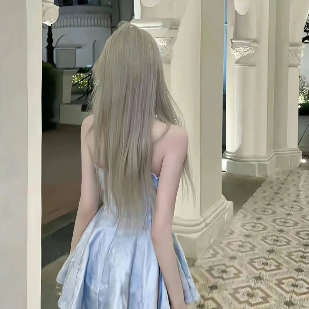 隔壁的吸血鬼美眉